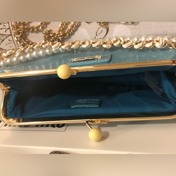 MIU MIU Patent Leather Robins Egg Clutch/Crossbody/Shoulder/Handbag *Restyled - Picture 4 of 14